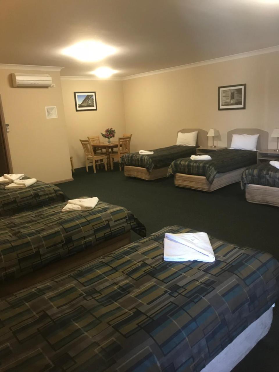 The Bakehouse Motel ゴールバーン エクステリア 写真