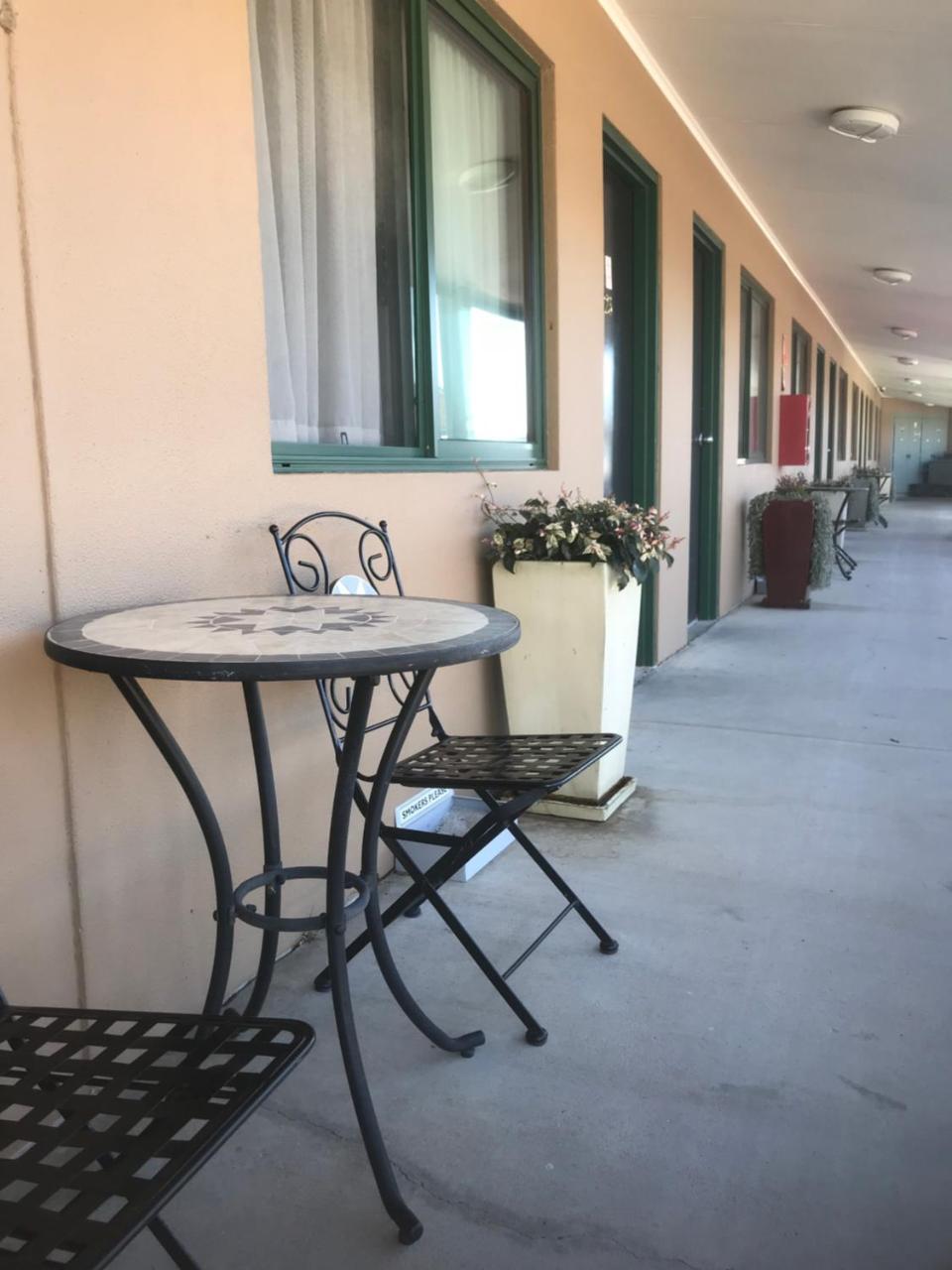 The Bakehouse Motel ゴールバーン エクステリア 写真